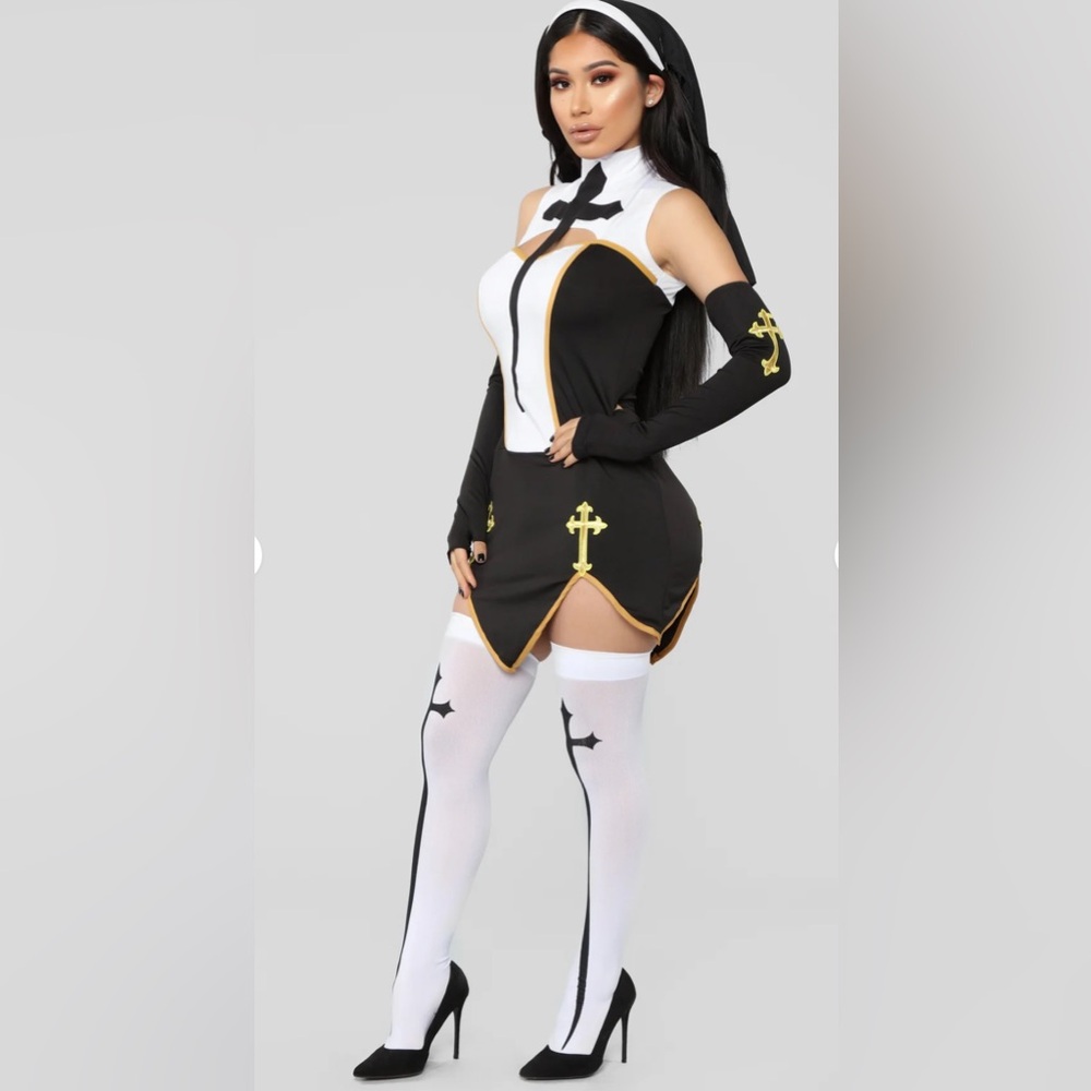 🖤 Sexy Nun Costume 🎃